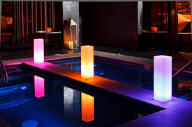 Location Colonne Carrée pour vos soirées à 83190 Ollioules Var PACA